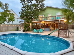 Zula Beach Vacation Home, Sleeps 16, Private Heated Pool, 4min Walk To The Beach, Pets Welcome, Fenced Yard
